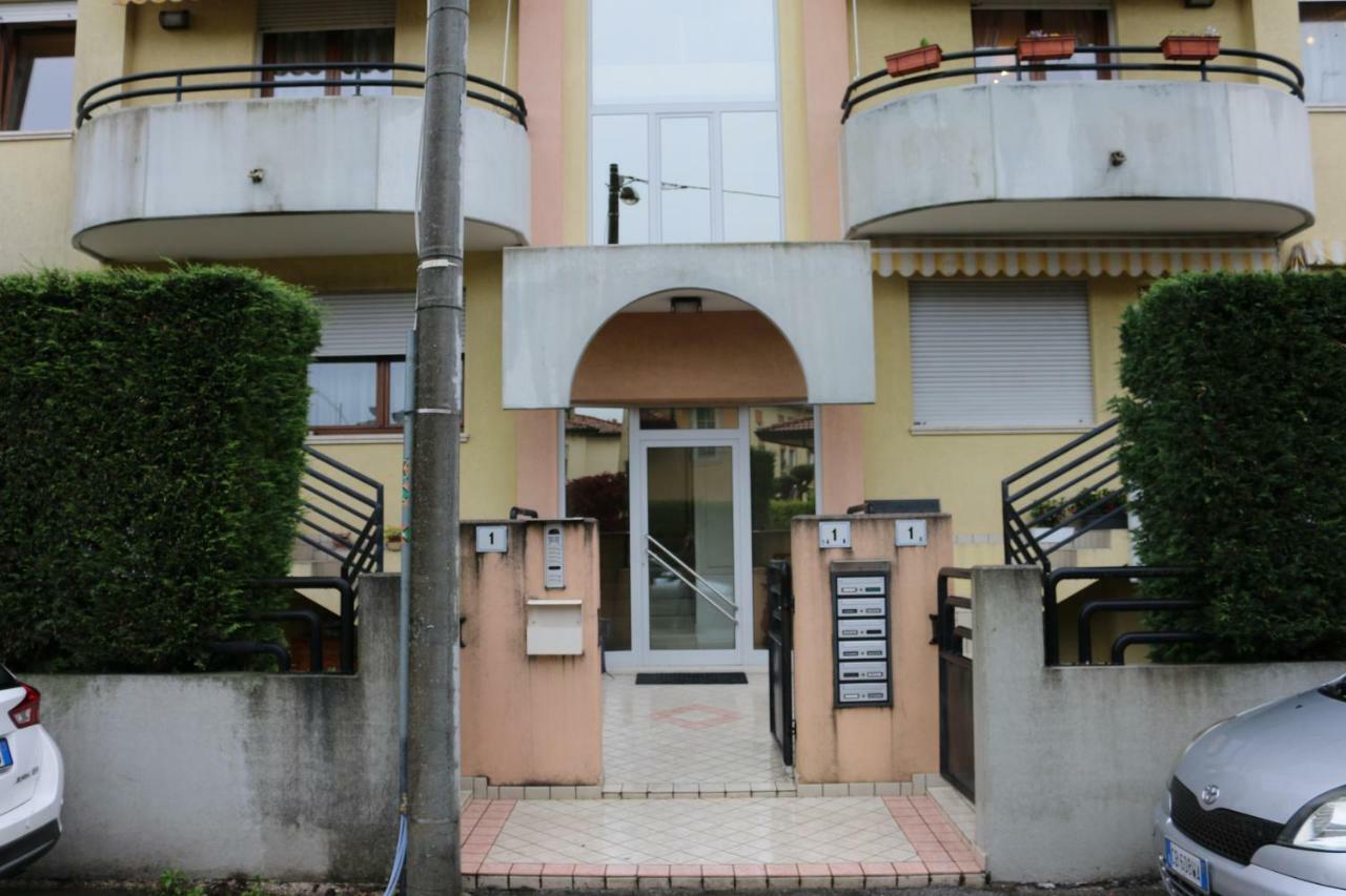 Apartment Accogliente Moderno, Vicino A Venezia Mestre